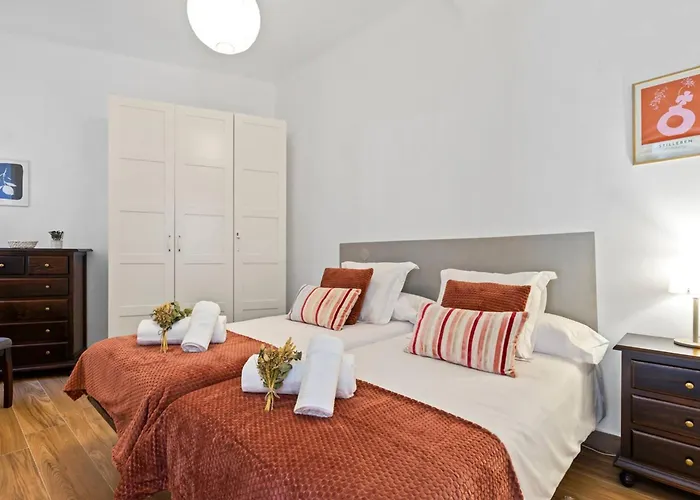 El Parchis, Menendez Valdes * Gijón