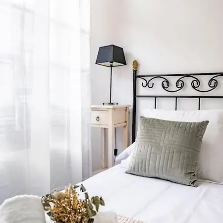 El Parchis, Menendez Valdes *