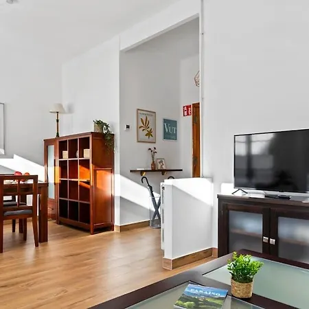 El Parchis, Menendez Valdes アパート *