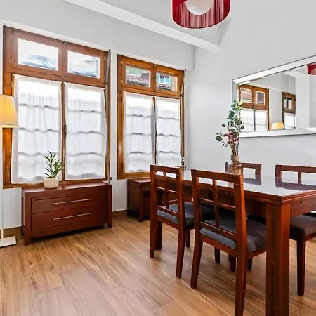 El Parchis, Menendez Valdes * Хіхон