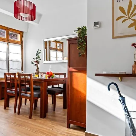 Апартаменти El Parchis, Menendez Valdes *