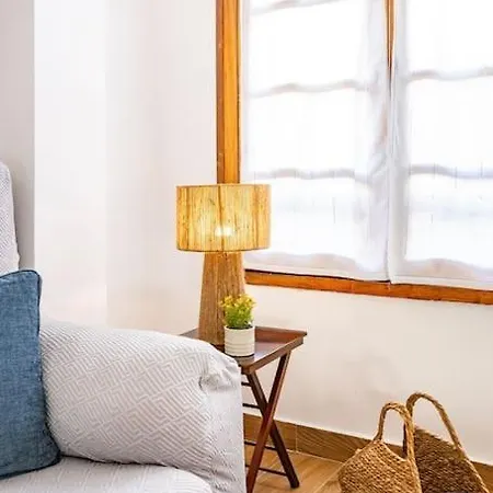 El Parchis, Menendez Valdes * Хіхон