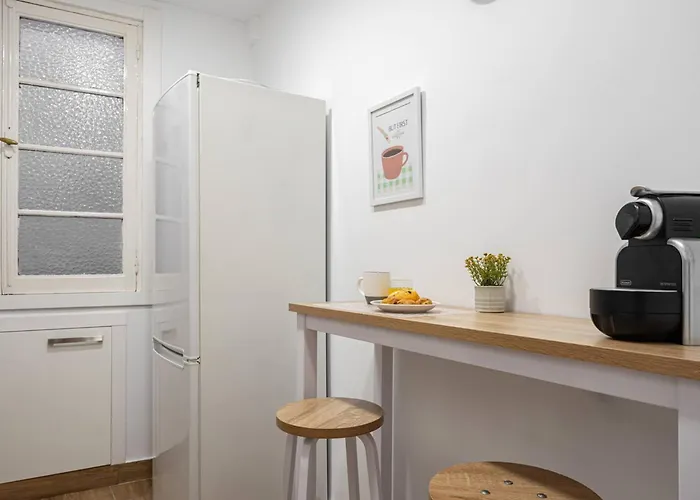 El Parchis, Menendez Valdes